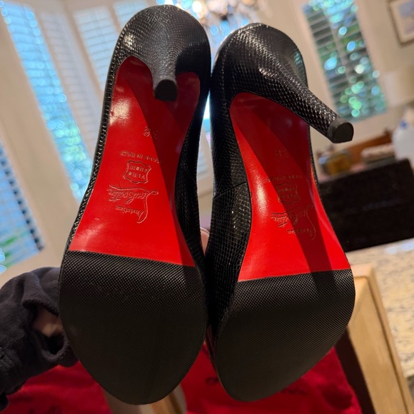 Christian Louboutin Very Prive Black Peep Toe Heels 8B - Picture 5 of 5
